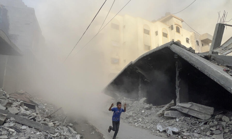 Israel pounds Gaza City, Palestinians in Lebanon to start disarming