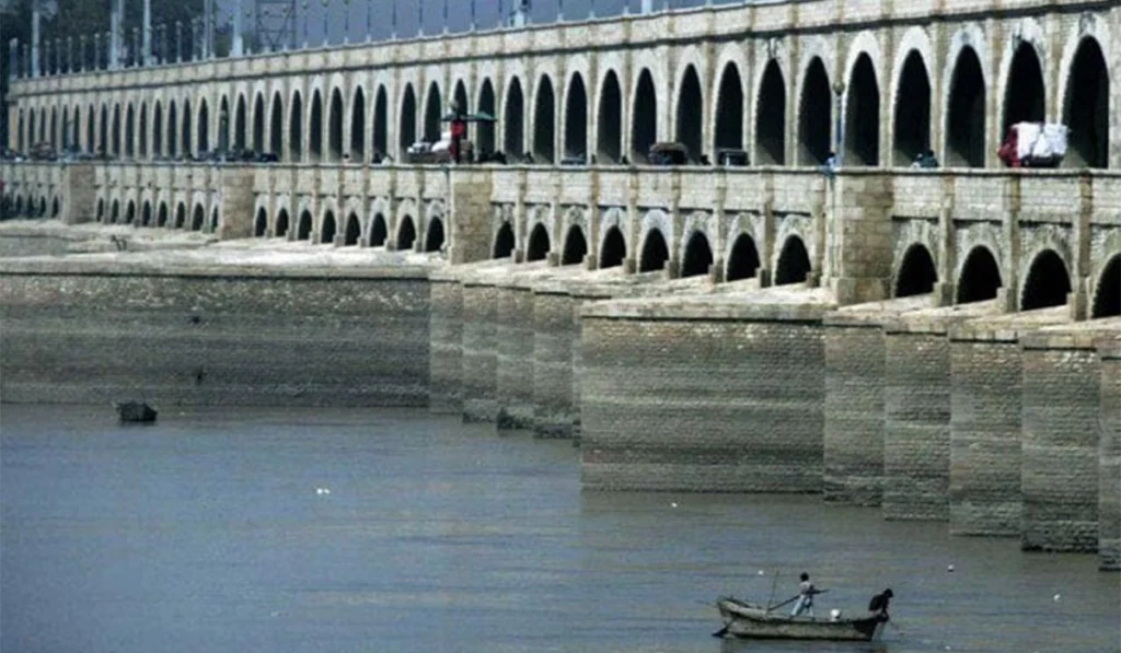 Guddu may see 1.2m cusecs flood in worst-case scenario