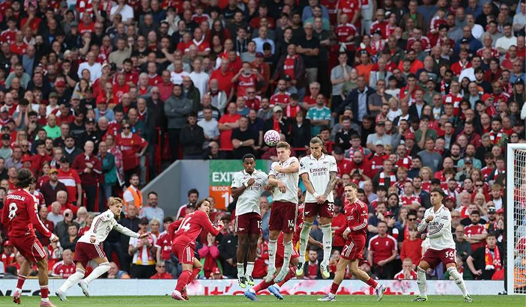 Szoboszlai stunner earns Liverpool win over title rivals Arsenal