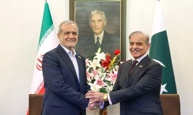 Pezeshkian leaves Islamabad after geopolitical, trade talks