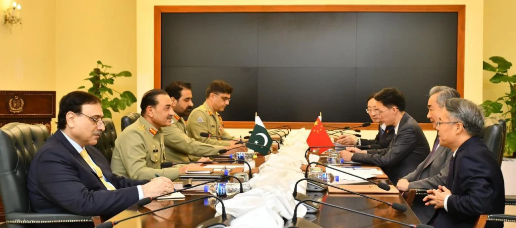 Chinese FM meets COAS
