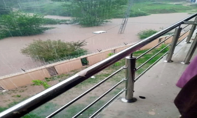 Pakistan flash floods and weather