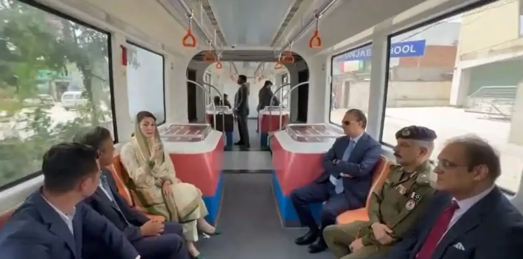 CM Maryam Nawaz takes a test ride on the electric train