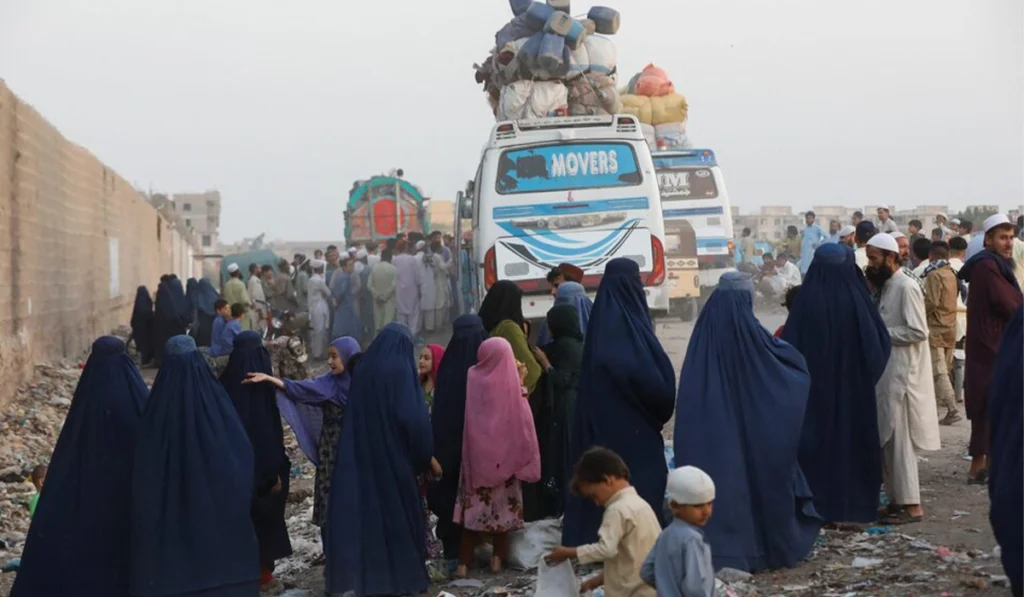 Govt notifies closure of Afghan refugee camps in Balochistan