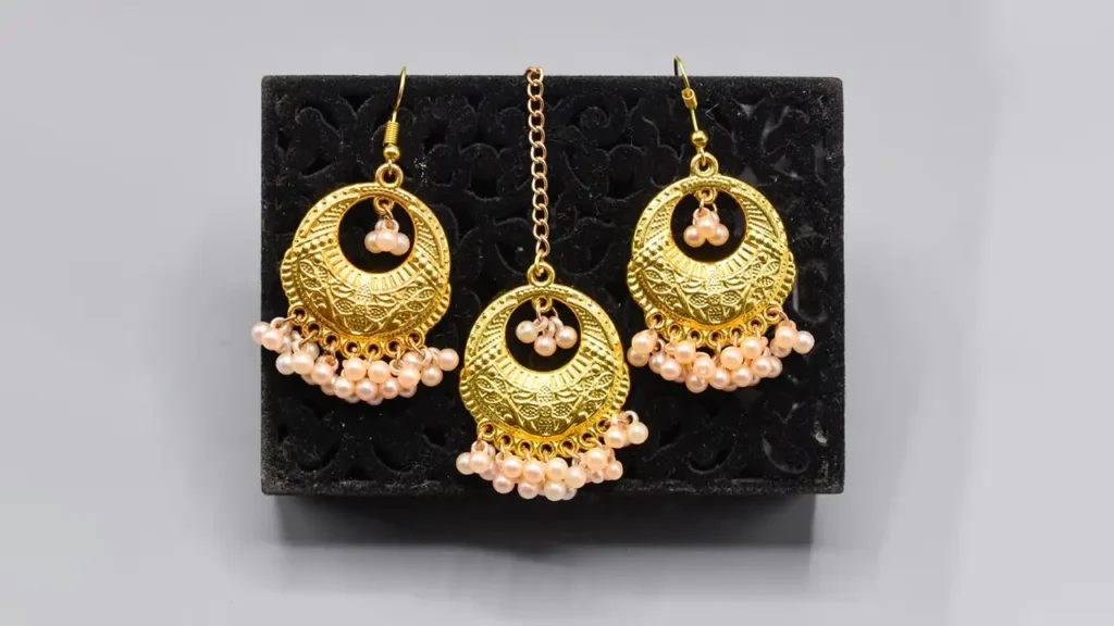 Gold price in global market