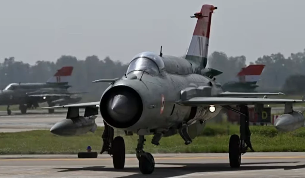 Unable to revamp air force, India retires Soviet-era 'flying coffins'