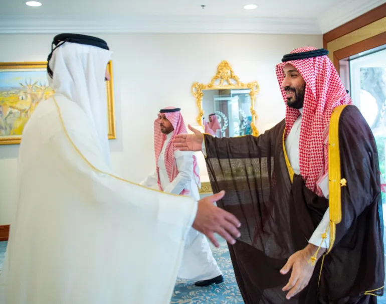 Qatari Emir Sheikh Hamad bin Khalifa al-Thani and Saudi Crown Prince Mohammed bin Salman in Doha
