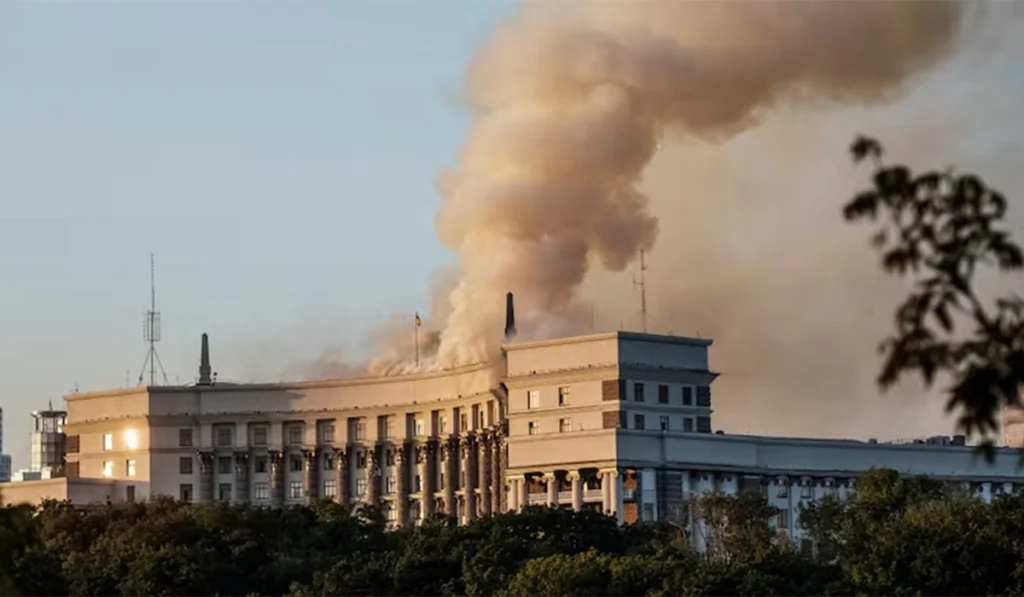 Largest Russian air attack targets seat of Ukraine govt