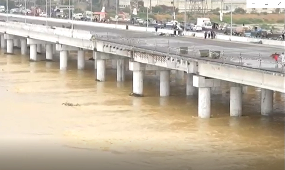 Sindh govt rubbishes reports of Shahrah-e-Bhutto damage