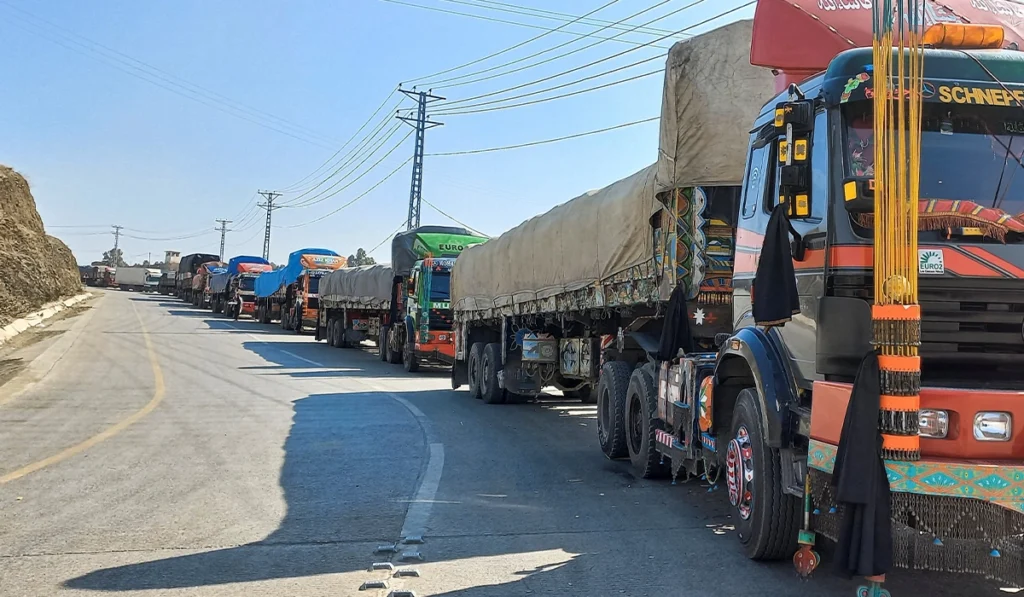 Khawaja Asif says Afghan refugees would have to leave Pakistan