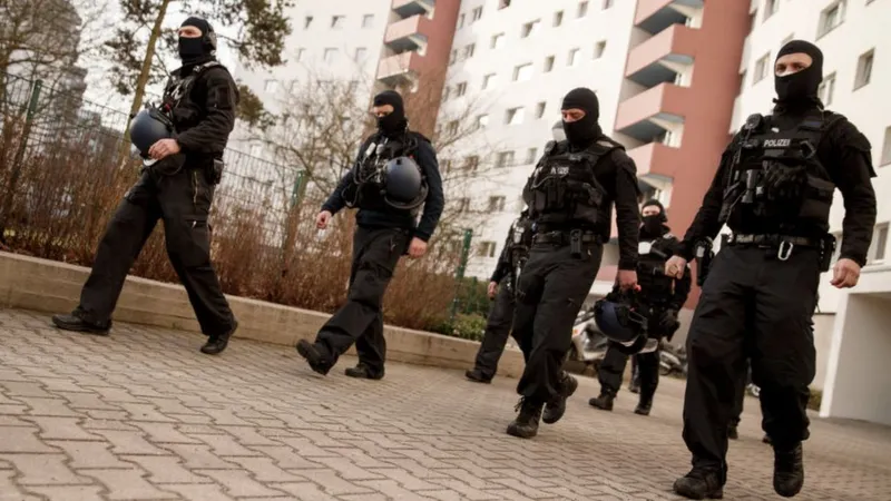Germany arrests Hamas suspects for 'planning attacks'