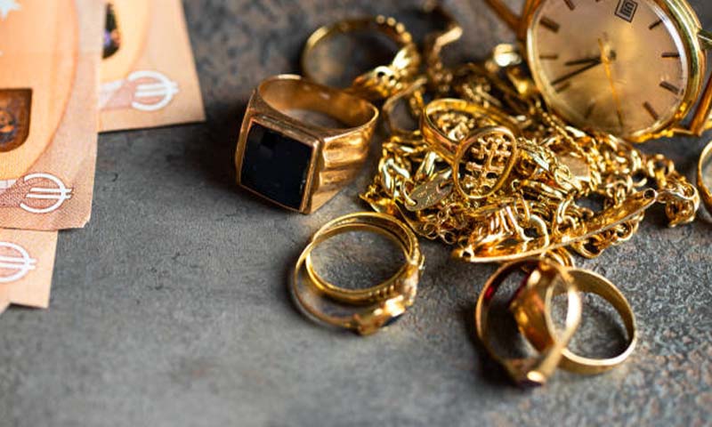 Gold trade ban lifted