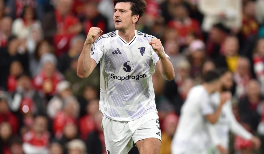 Liverpool see fourth successive defeat, Spurs humbled at home