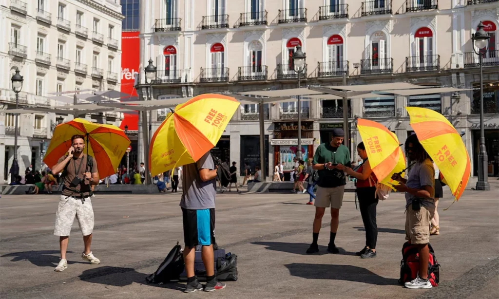 Sluggish summer brings down forecast for Spain tourism growth
