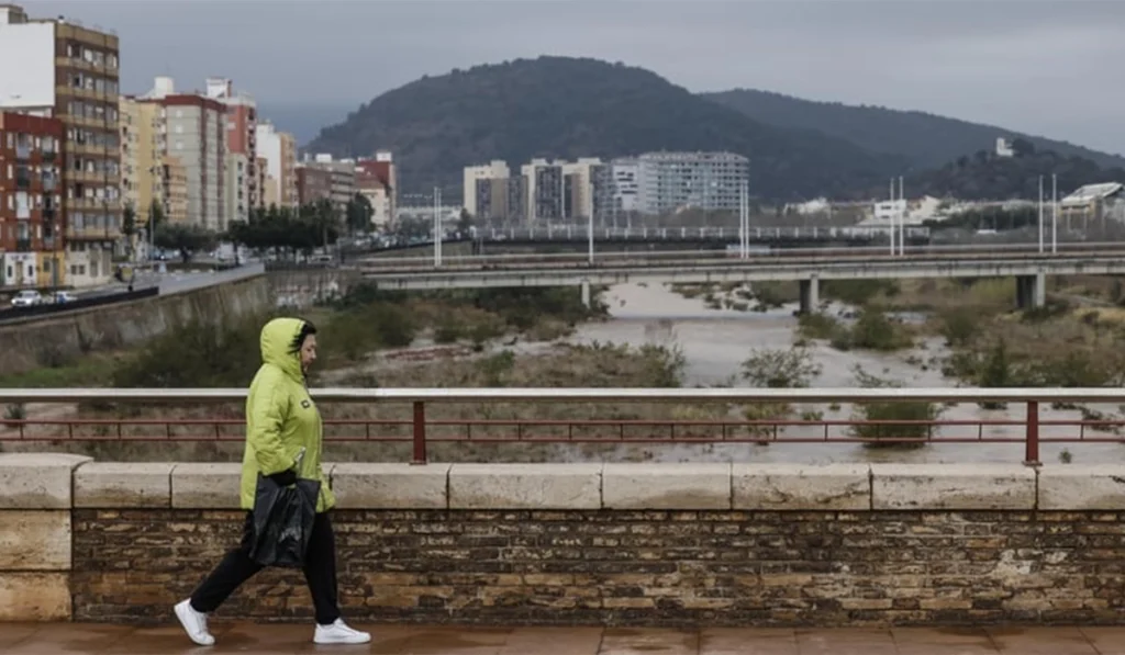 Spain's Valencia region on red alert for torrential rain