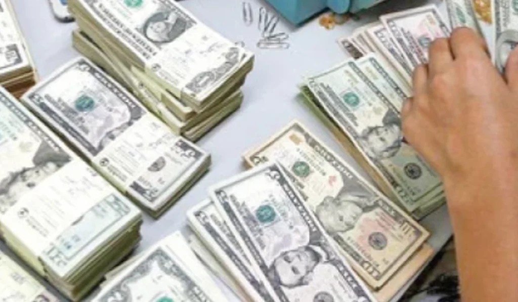 Pakistan’s foreign exchange reserves rise