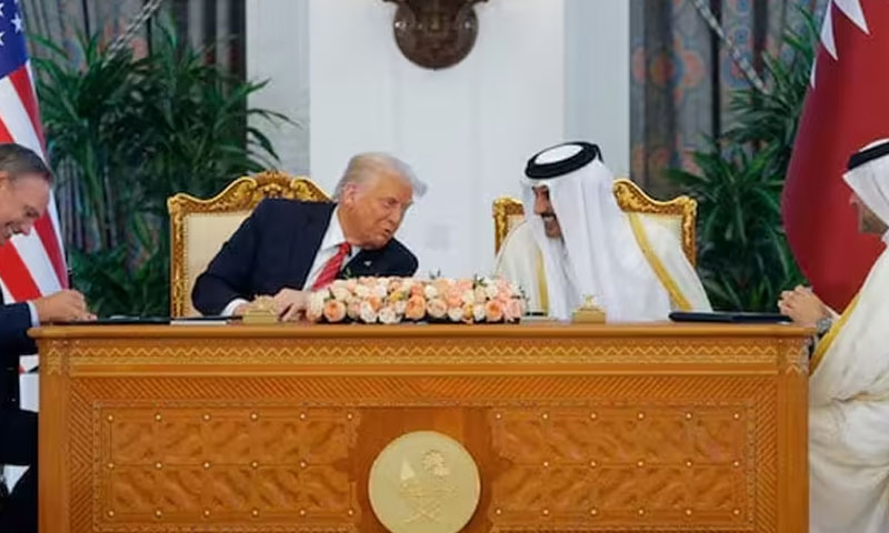 Trump meets Qatar leaders on way to Asia