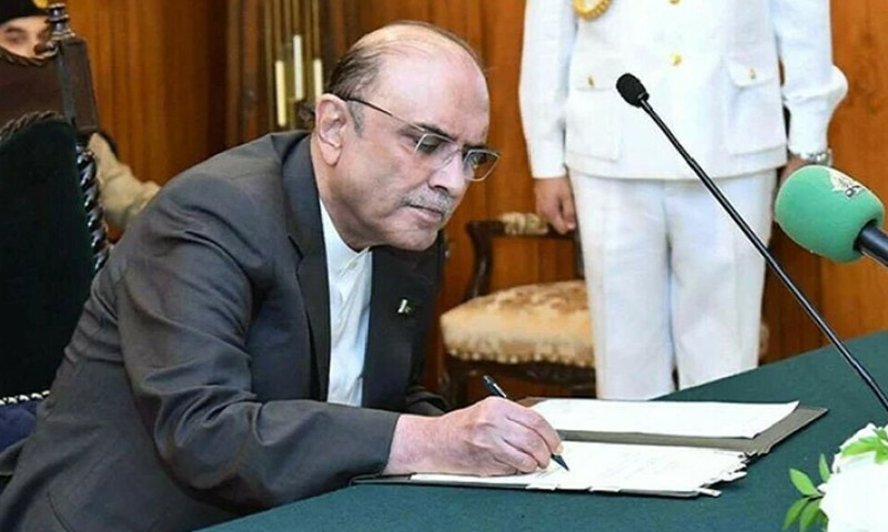 President signs 27th Constitutional Amendment