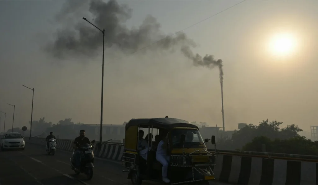 UN warns of dangerous warming as emissions hit record high