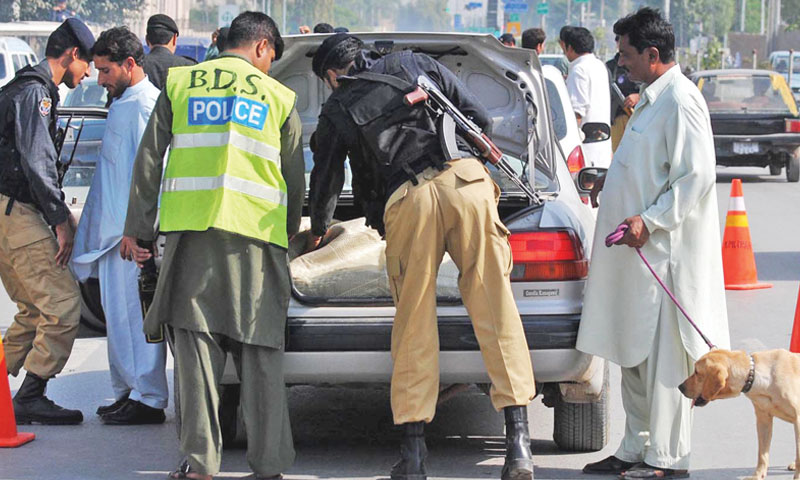 Snap checking resumed in Peshawar as militancy increases in KP