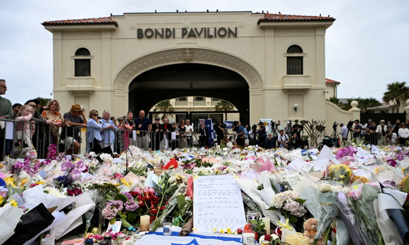 World bids farewell to 2025