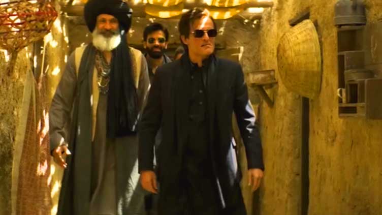 Dhurandhar-Akshaye-Khanna Flipperachi