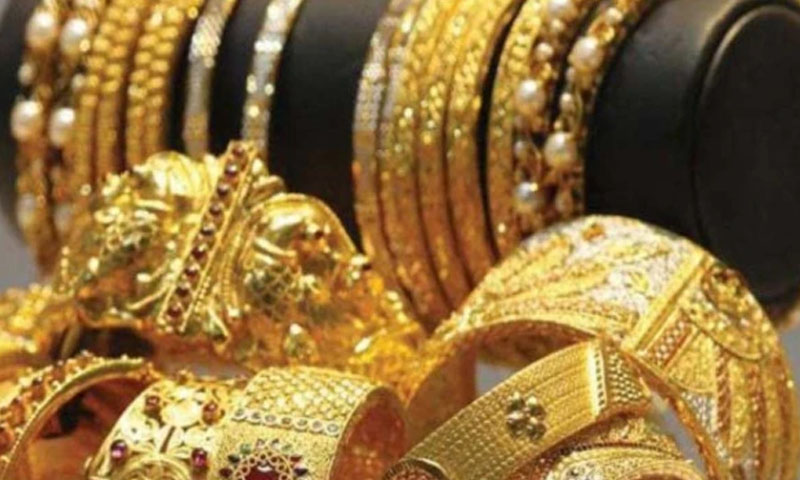 Gold prices hits historic high in Pakistan