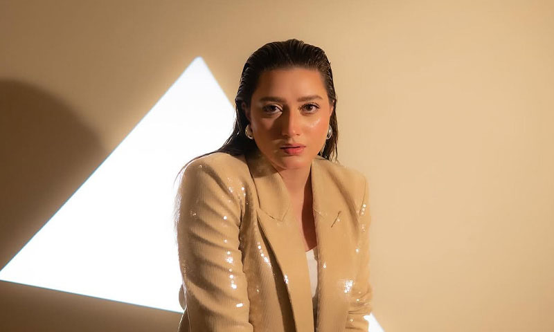 Momina Iqbal’s bold fashion statement