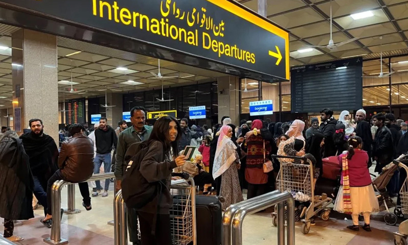 Pakistanis going abroad