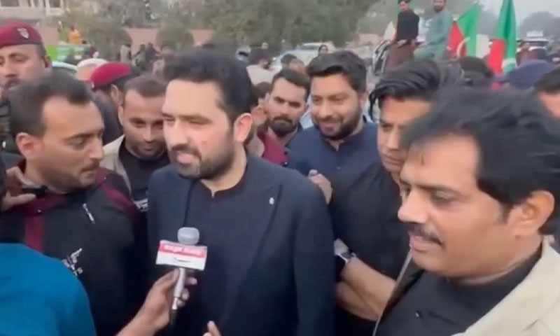 CM Afridi leads convoy to Lahore amid PTI protest call