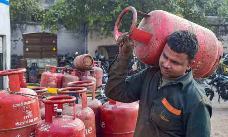 Pakistan raises LPG prices