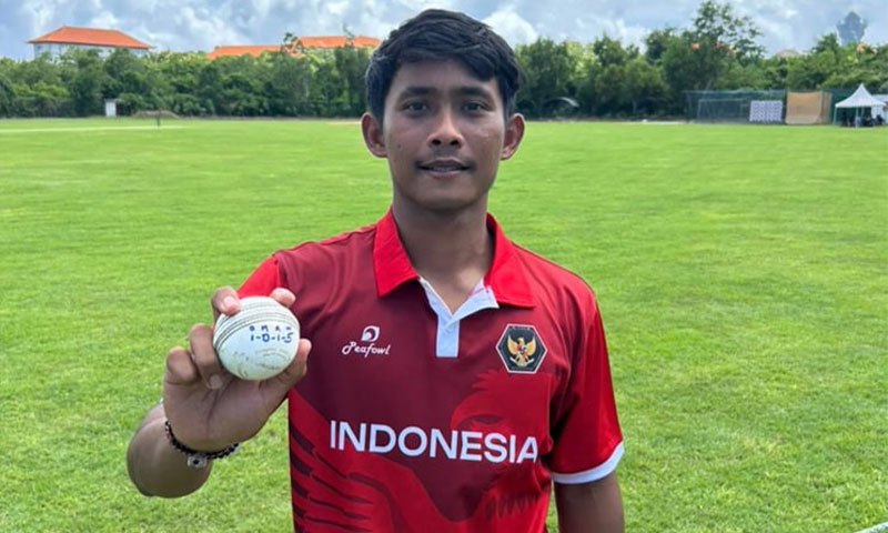 Indonesian bowler Gede Priandana