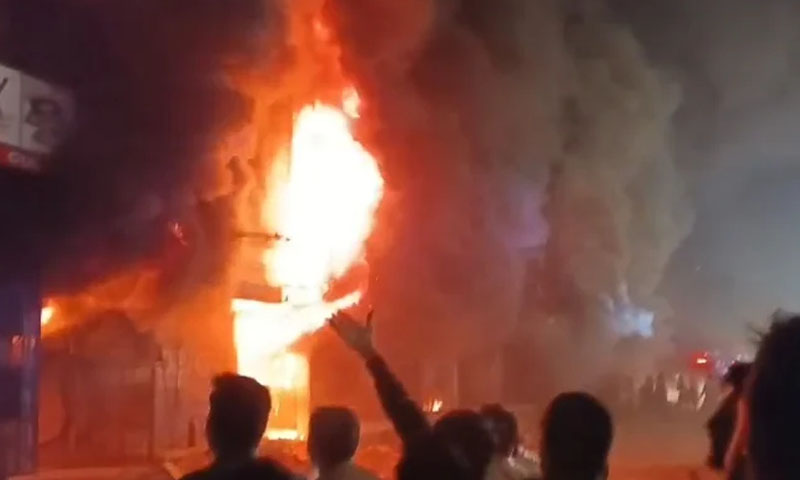 Gul Plaza fire updates: 70pc of fire contained, committee to probe cause