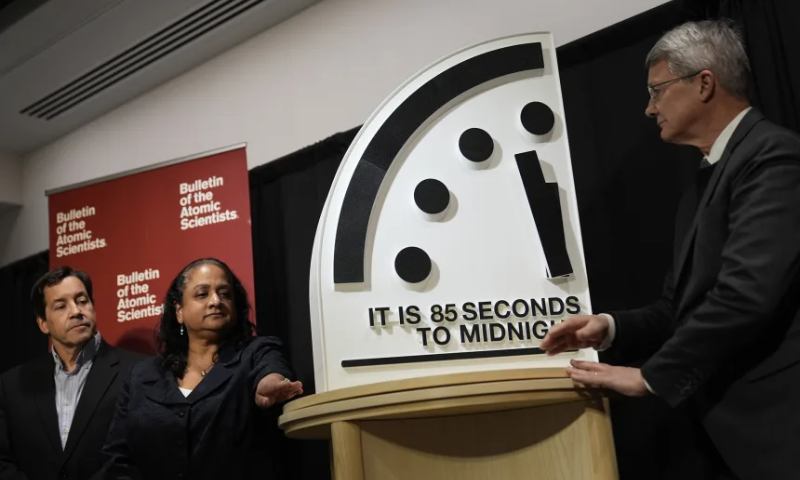 Doomsday clock