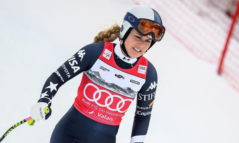 Lindsey Vonn crashes days before Winter Olympics but insists Olympic dream ‘not over’