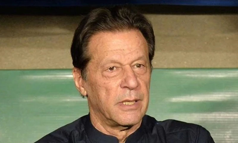 Imran Khan diagnosed with blockage in vein of right eye