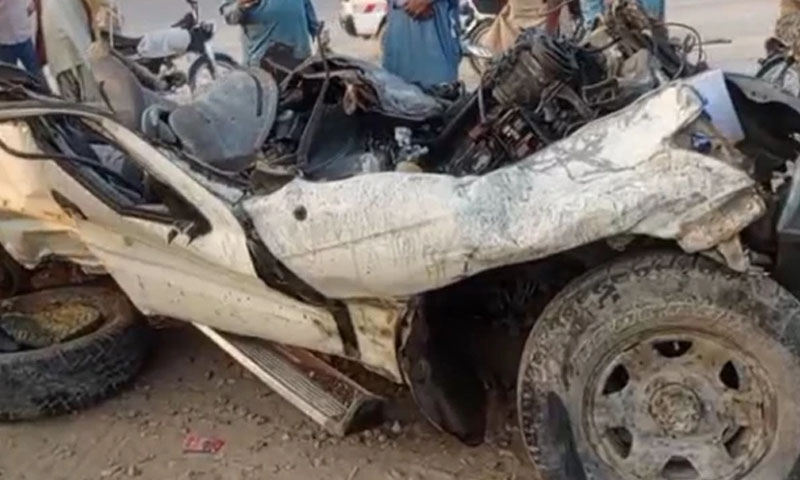 13 killed in multi-vehicle crash on Karachi-Hyderabad motorway