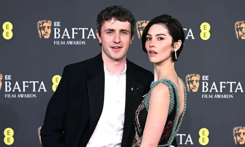 Gracie Abrams and Paul Mescal