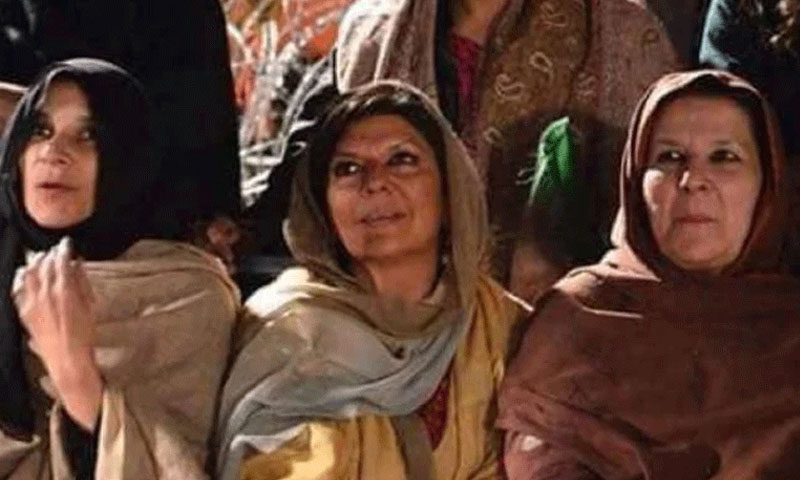 Protests continue as Imran Khan’s sisters address media independently