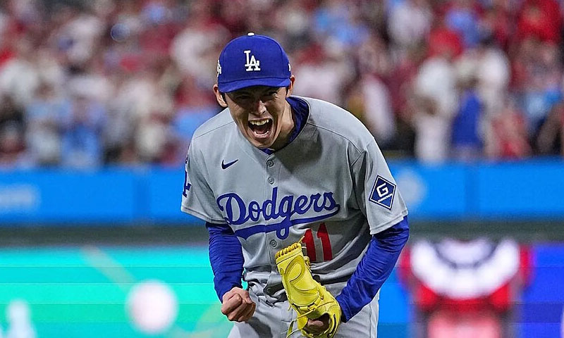 Sasaki uncertain as Dodgers face Guardians