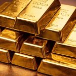 Gold prices fall sharply in Pakistan, international markets