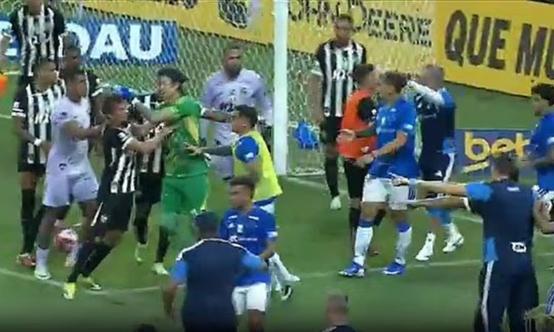 Twenty-three players sent off after mass brawl in Brazilian Cup final