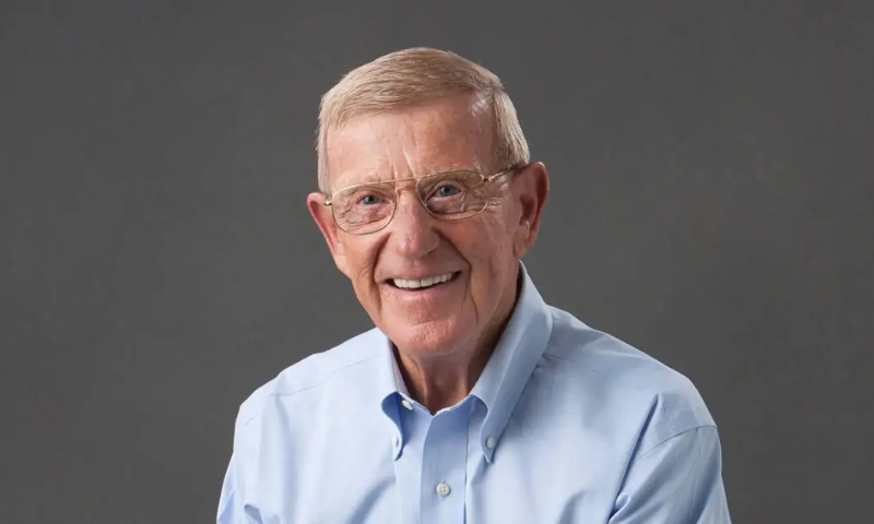 Lou Holtz