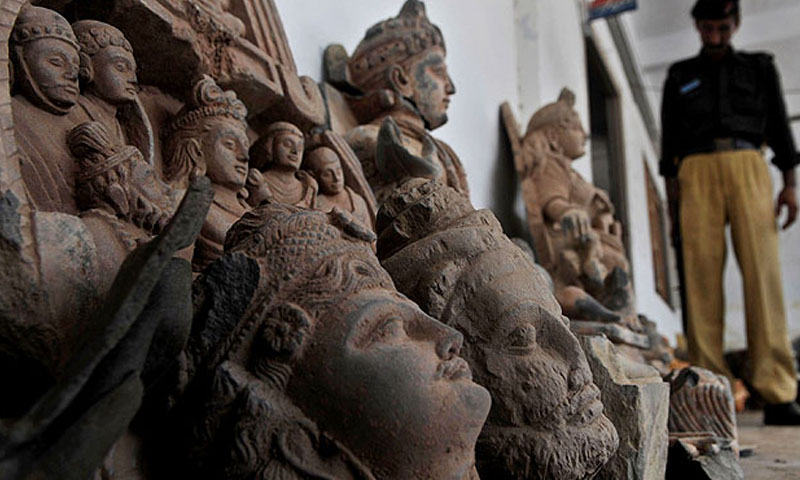 Police investigate unusual statue in Karachi ahead of Yaum-e-Quds burning