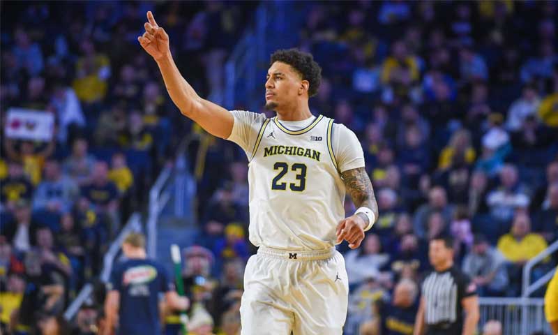 Lendeborg dominates as Michigan storms past Alabama 90-77 to reach Elite Eight