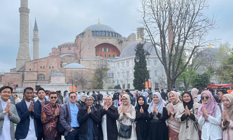 Turkey announces Eid al-Fitr will be observed on Friday