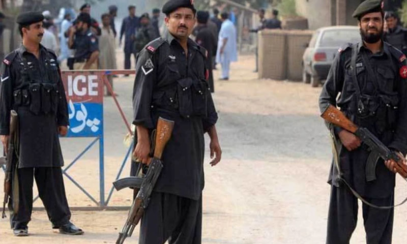 Gunmen attack police guarding polio workers in Hangu; one cop martyred, four injured