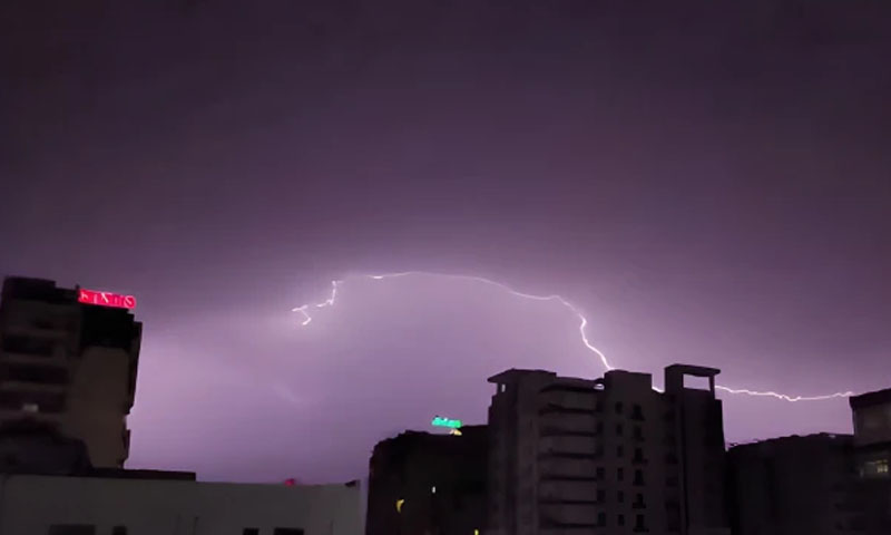 Karachi braces for strong winds, lightning, hailstorm risk