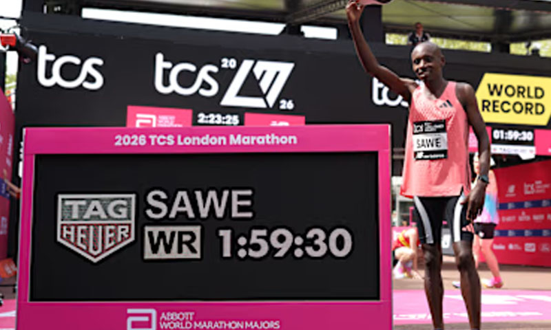 Kenya’s Sawe smashes marathon record in London run