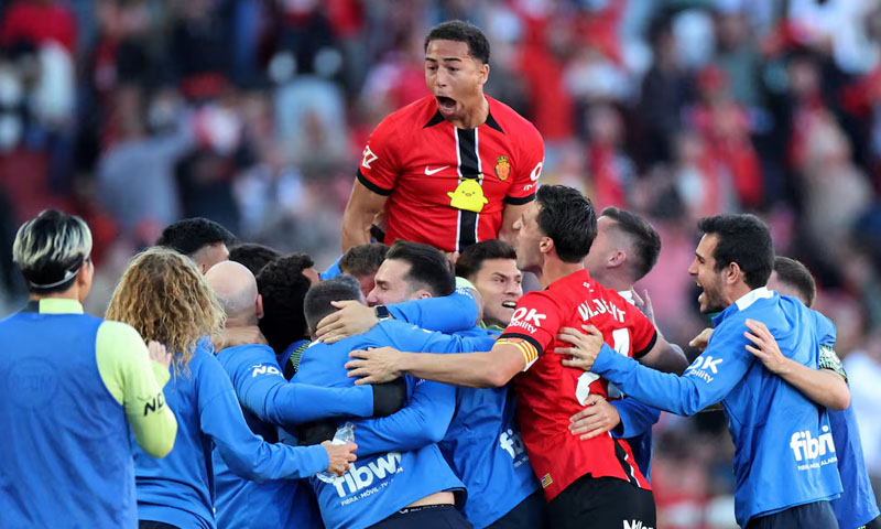 Mallorca vs Real Madrid: hosts win 2-1 to dent title hopes